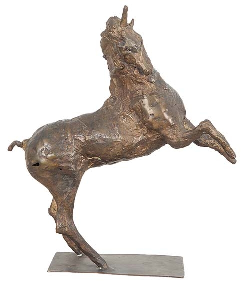AGOSTINELLI - ?Unicórnio? Escultura em bronze. Ass. 35 x 31 x 10 cm.