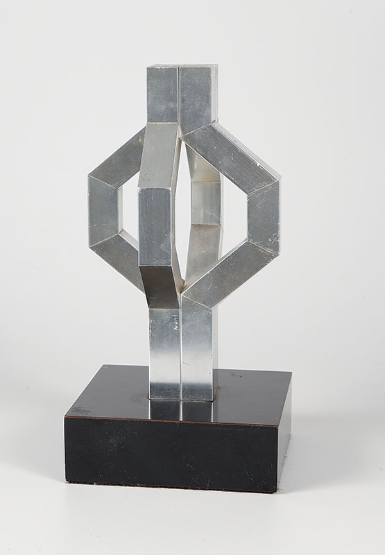 NELSON LEIRNER -`Sem titulo` - Escultura em alumínio Sem ass. 2 cm altura - (Design Nelson Leirner).
