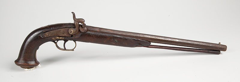 Garruchão de sela - Com sistema de percussão contém espoliteira arma obsoleta inoperante medido 49 cm de comprimento. - Brasil ` Séc. XIX.