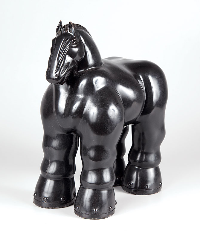 Atribuído á `Botero` - Escultura na forma de cavalo feita em bronze com ótima fundição, ass. na pata traseira - 6/8 ` Séc.XX.
