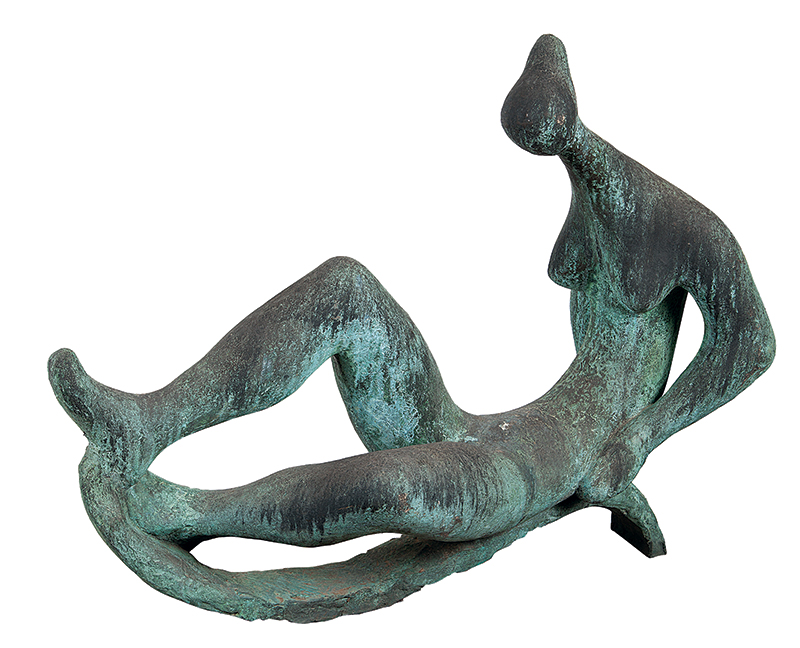 BRUNO GIORGI - `Mulher sentada` - Escultura em bronze - Assinada na base - 87 x 64 x 21 cm
