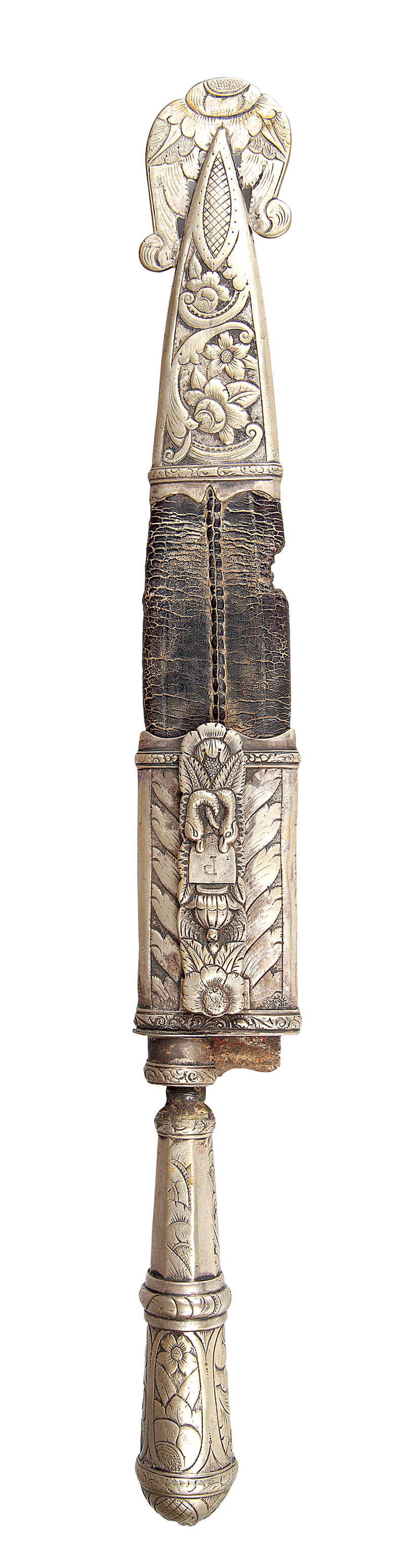Excepcional faca mineira de prata na agarradeira coroa imperial sua bainha em prata e couro com pequeno desgaste, peça de coleção ` Brasil ` Séc. XIX.