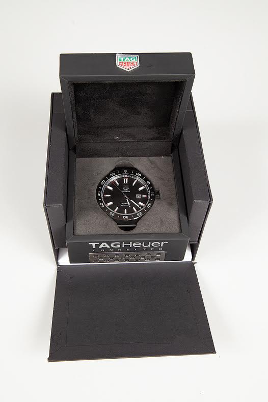 TAG HEVER - `CARREIRA` modelo CONNECTED automático caixa de titânio, novo sem uso com caixa e certificado originais relógio masculino.