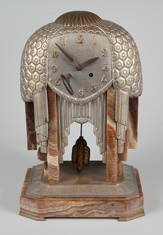 SUE ET MERE relógio art decô em bronze dourado e prateado em mármore imperial medindo 36 cm de altura, revisado e funcionando cerca de 1925.