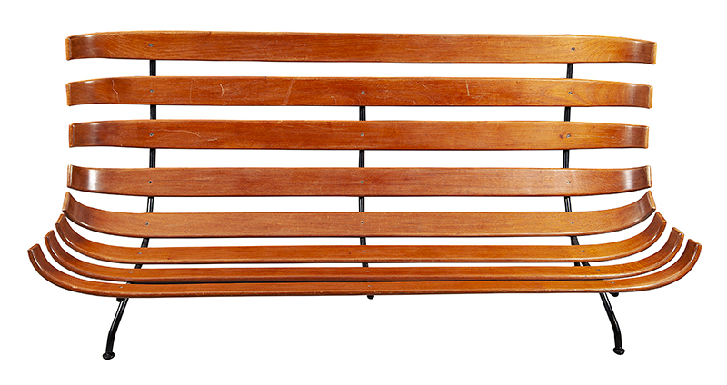 CARLO HAUNER - Sofá costela 2 lugares em madeira e metal ` Anos 60, medindo 82 x 179 x 54 cm.