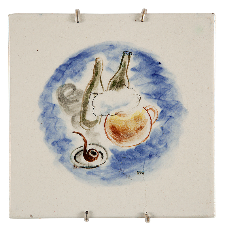 OSIRATE ` EX.MARIA WOCHINIK - `Garrafas, cachimbo e caneco` - Pintura sobre azulejo - Ass. inf. dir. 15 x 15cm