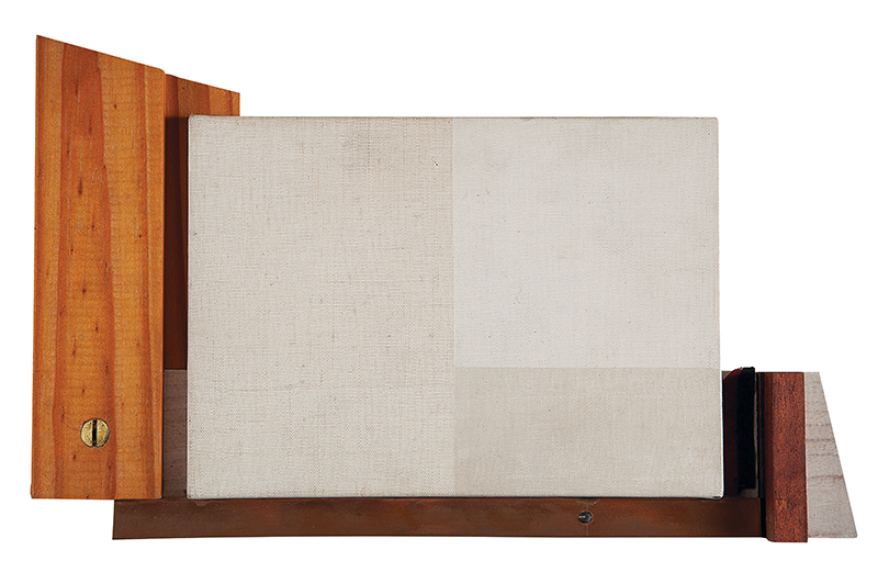 UBIRAJARA RIBEIRO - Sem título` -Objeto composto de tela pintada,madeira e metal - Sem ass. dat.2001, nº 3261101 com inscrições no verso. - 20 x 33 cm