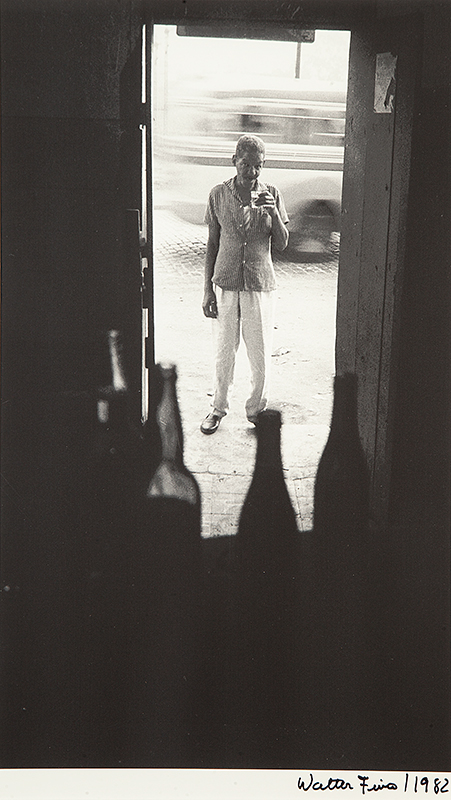 WALTER FIRMO - `Retrato do Cartola` - Fotografia. Ass.dat.1982 inf. dir. - 40 x 23 cm.