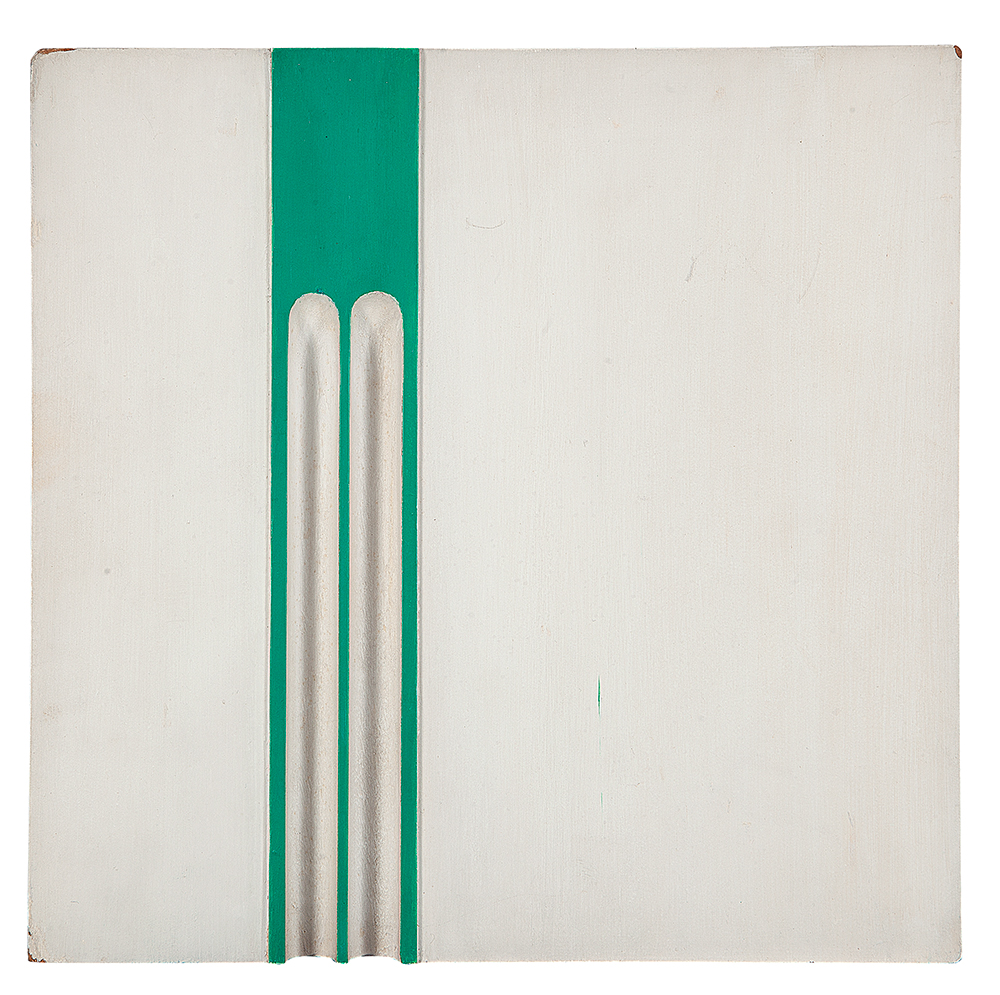 JOAQUIM TENREIRO - “Relevo” Escultura em eucatex e madeira pintada, 10/16, Ass.dat. 1972 no verso, 24 x 24 cm.