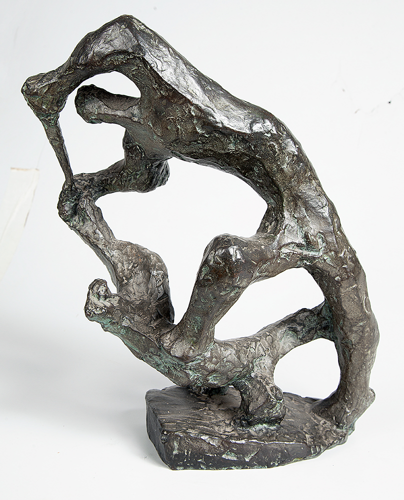 BRUNO GIORGI - “São Jorge” - Escultura em bronze - Assinada - Déc.50 - 35 x 24 x 10 cm. Reproduzido no livro do artista. Ex. coleção Eduardo Azevedo.