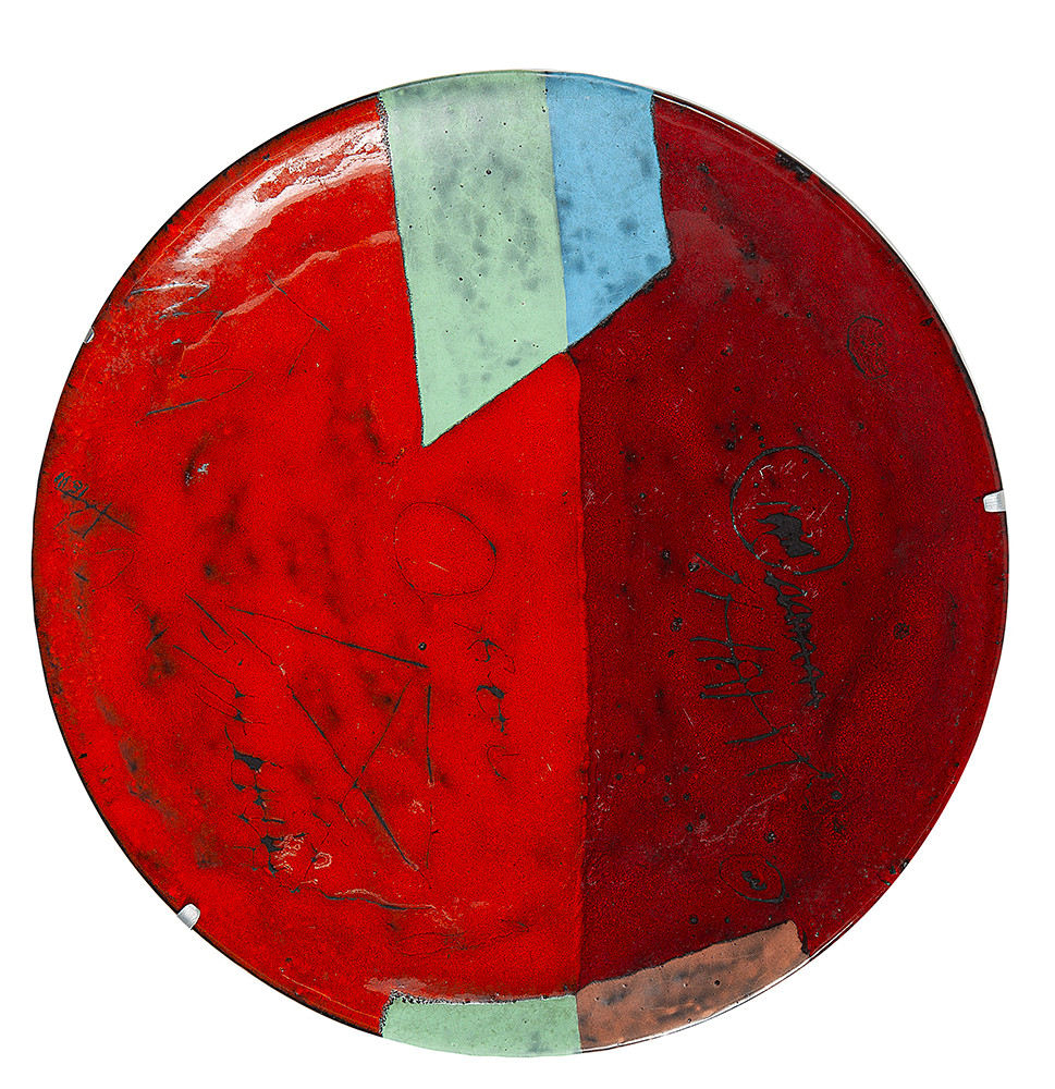 MEGUMI YUASA - “Sem título”- Pintura sobre prato - Assinado, 1991 - 30 cm diâmetro.
